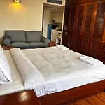 Rent Omni Tower Apartments Nana Bangkok - Prime Sukhumvit Location