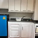Rent Omni Tower Apartments Nana Bangkok - Prime Sukhumvit Location