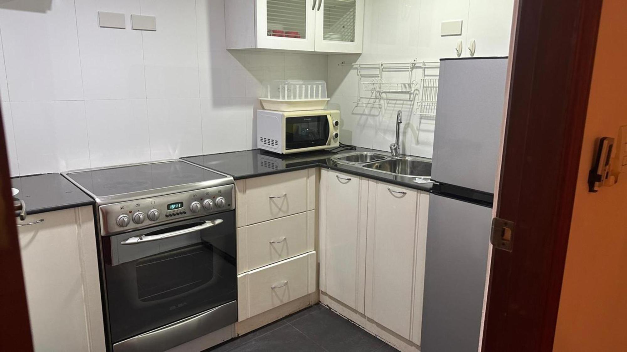 Appartement Rent Omni Tower Apartments Nana Bangkok - Prime Sukhumvit Location *