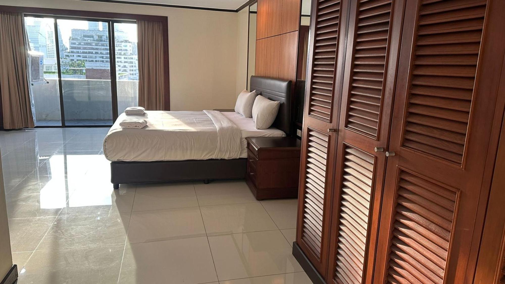 Appartement Rent Omni Tower Apartments Nana Bangkok - Prime Sukhumvit Location