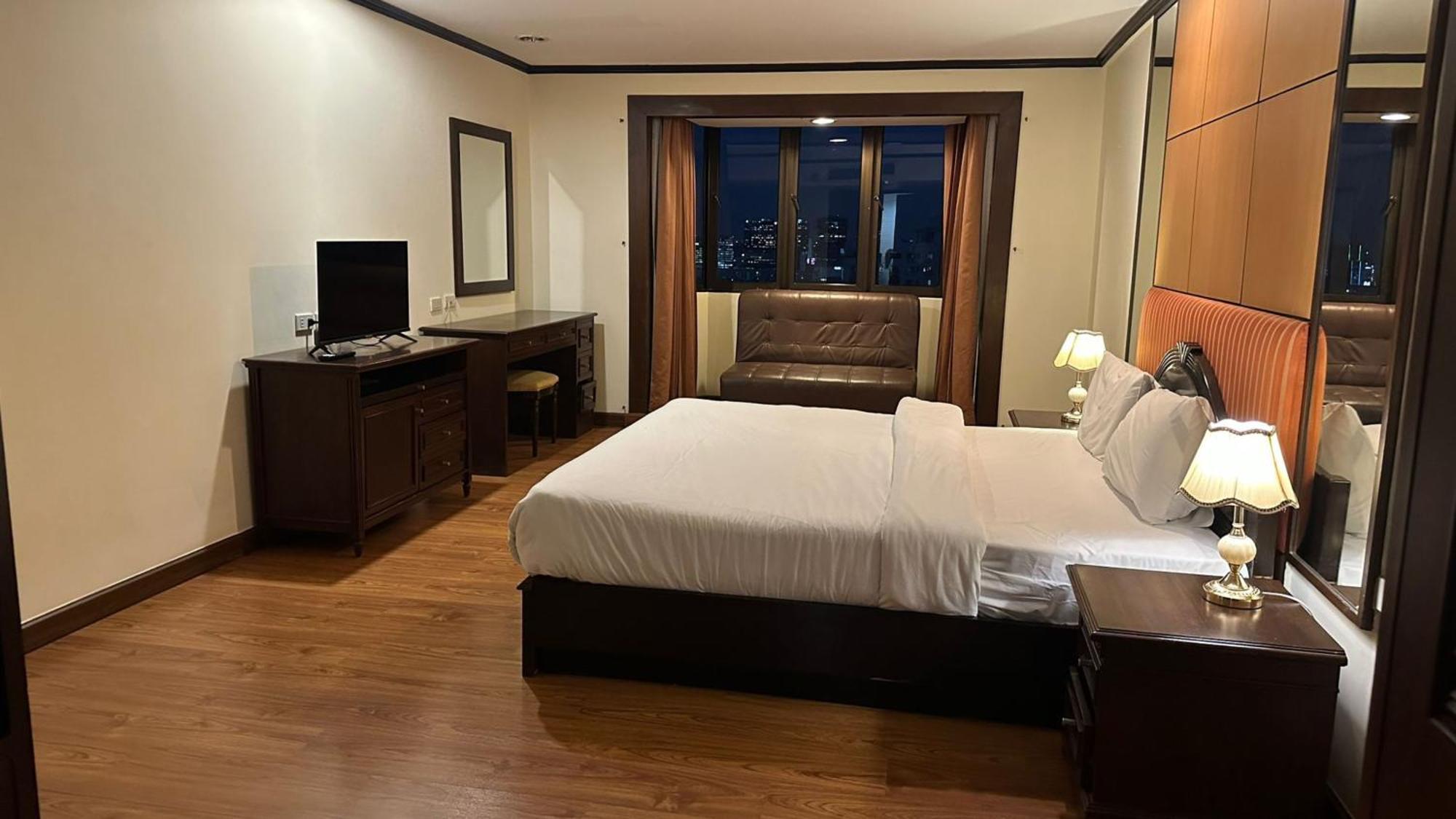 Appartement Rent Omni Tower Apartments Nana Bangkok - Prime Sukhumvit Location