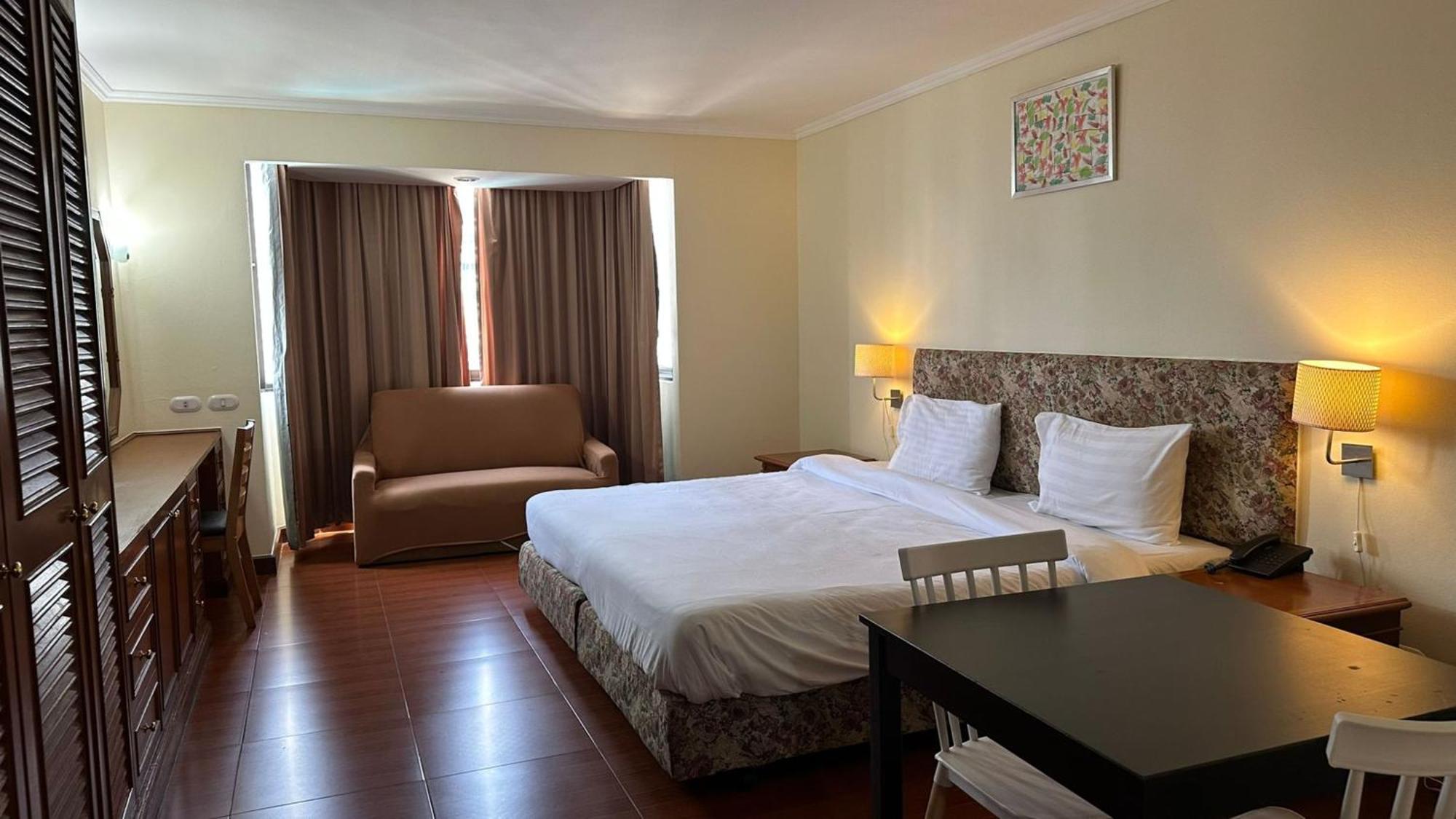 Appartement Rent Omni Tower Apartments Nana Bangkok - Prime Sukhumvit Location *