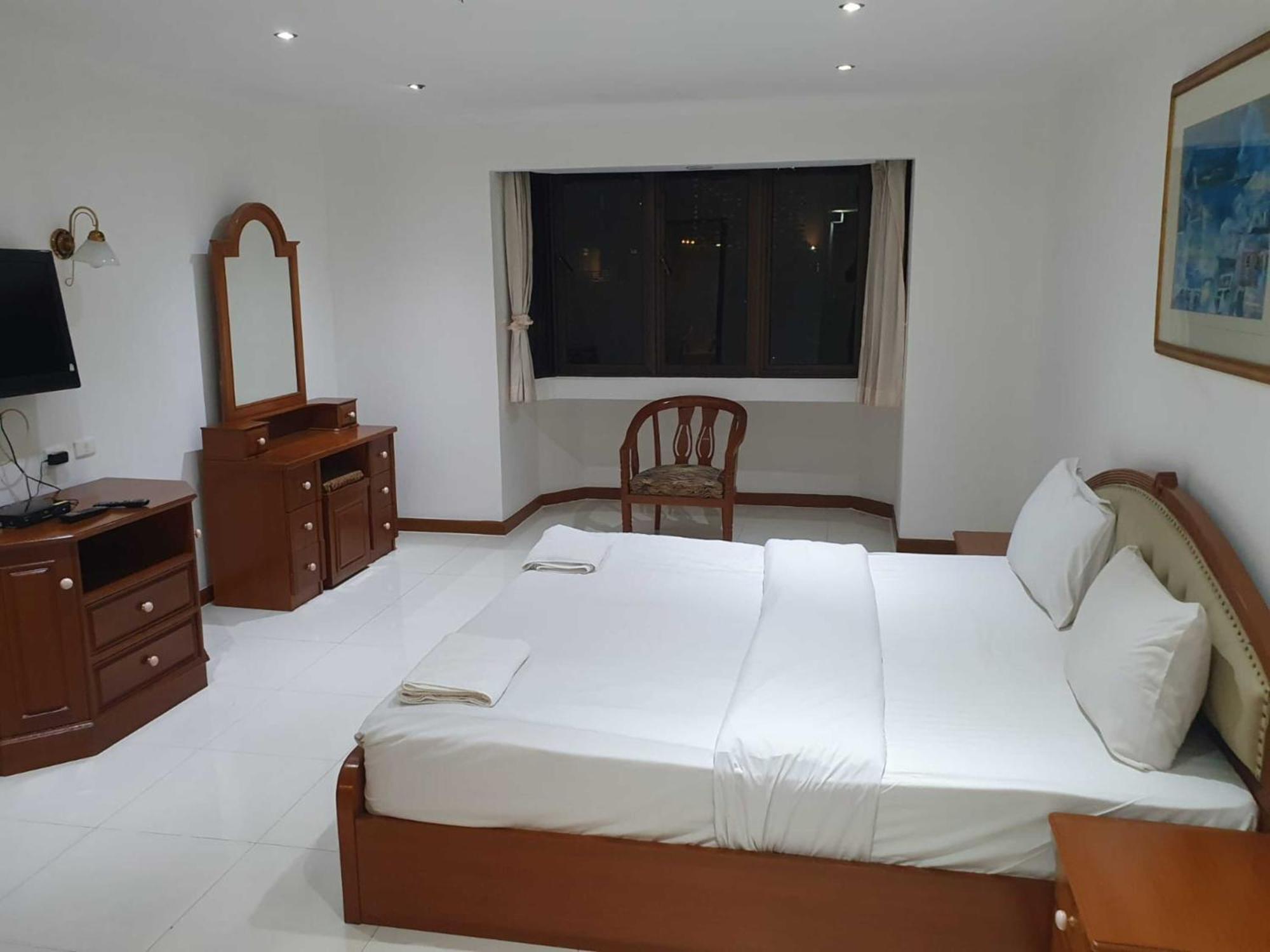 Appartement Rent Omni Tower Apartments Nana Bangkok - Prime Sukhumvit Location