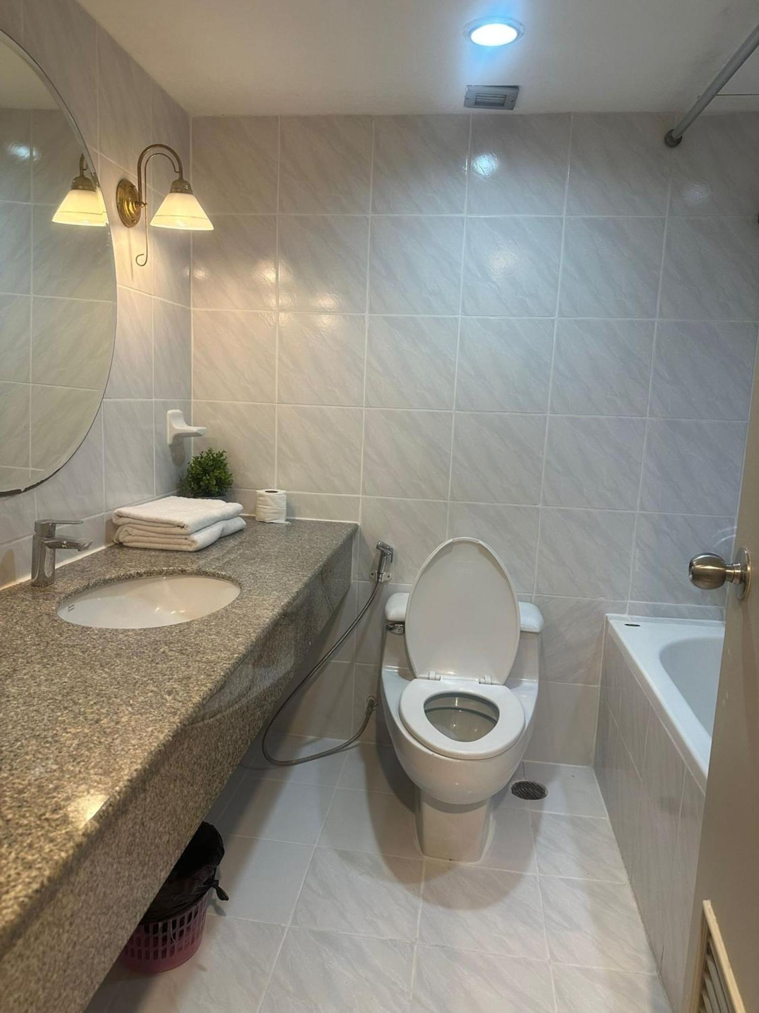 Rent Omni Tower Nana - Prime Sukhumvit Location Appartement *